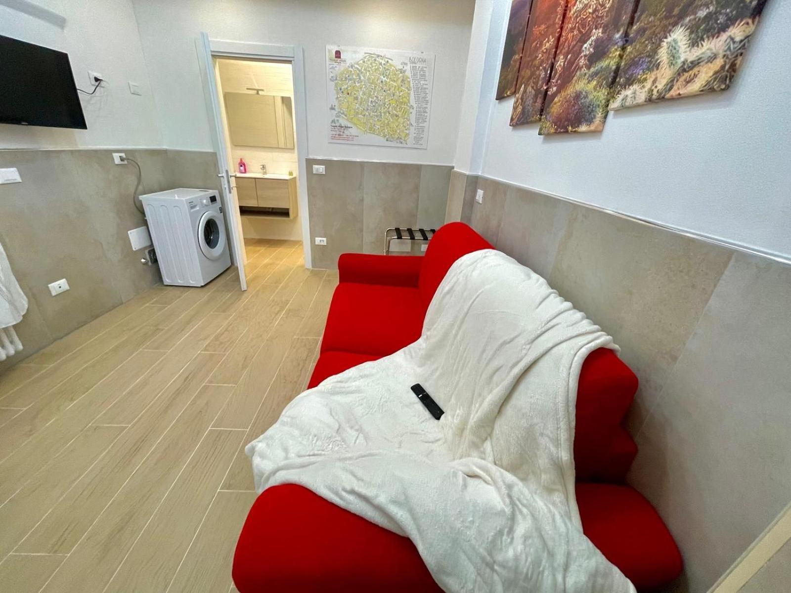 50 Tourist House Bologna - Pratello - Self Check-In Leilighet Eksteriør bilde